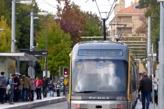 Metro do Porto Bombardier Flexity-Outlook tram (Line D) at IPO, Rua Dr. António Bernardino de Almeida, 12. October 2016