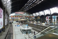 Hamburg Hauptbahnhof 1. May 2010