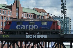 SBB CFF FFS Cargo Re 4/4, Hamburg Oberhafenbrücke, 15. April 2014