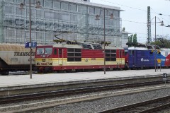 CD 371 005-0 and 371 201-5, Dresden Hauptbahnhof, 3. May 2015