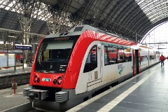 VIAS VT 106.2 Itino, Frankfurt am Main Hauptbahnhof, 3. April 2016