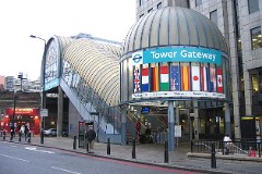 London Tower Gateway, 1. April 2008