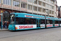 S-Wagen der VGF, Frankfurt am Main, Pauls Platz, 2. April 2016. Baujahr der S-Wagen 2003 bis 2007. Hersteller: Bombardier Transportation