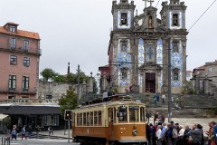 Porto, in front of Igreja Paroquial de Santo Ildefonso, 15. October 2016